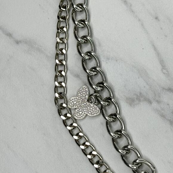 Butterfly Charm Silver Tone Metal Chain Link Belt One Size (OS) ✨ - Picture 6 of 12